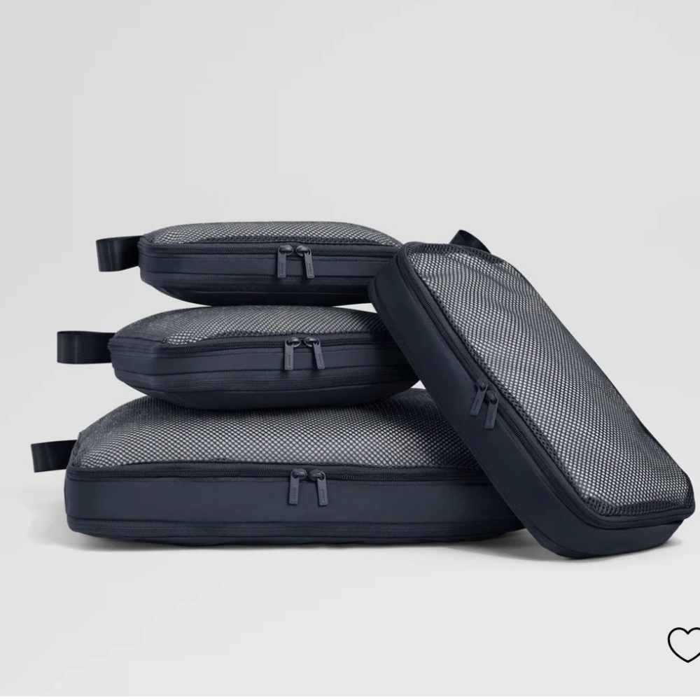 Away Navy Blue Compression Travel Packing Cubes